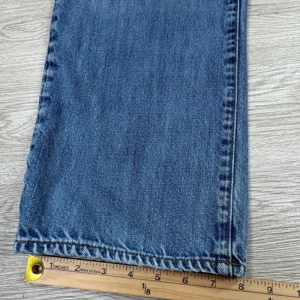 GAP *orders ship